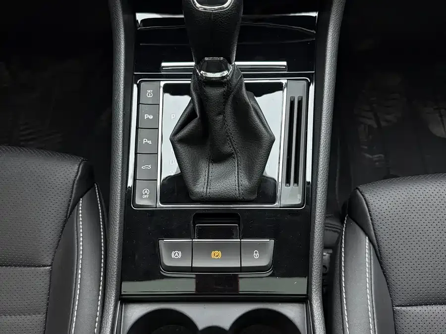 Skoda SuperB Super 2023 TSI280 DSG Exclusive Edition 2023 — миниатюра 5