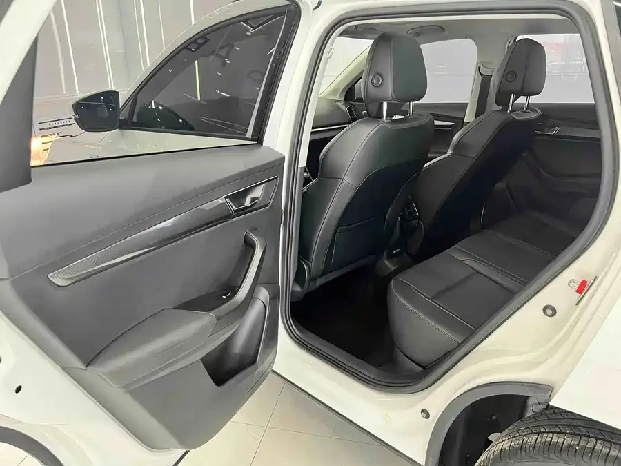 Skoda Karoq Korok 2022 TSI280 Exclusive Edition 2022 — миниатюра 4