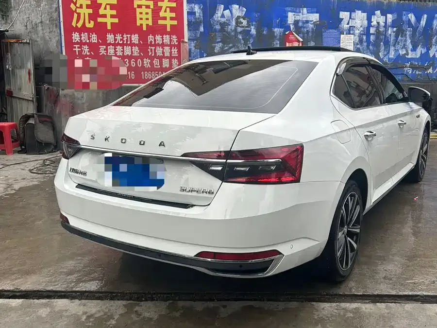 Skoda SuperB Super 2022 TSI280 DSG Exclusive Edition 2022 — миниатюра 4