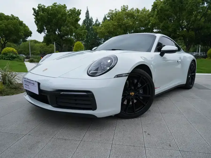 Porsche 911 2024