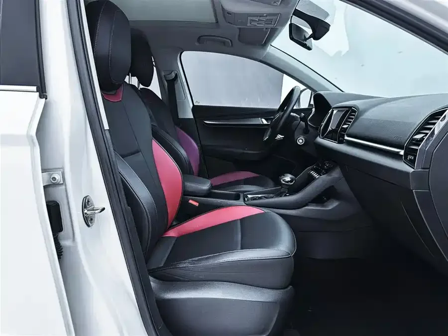 Skoda Karoq Korok 2022 TSI280 Luxury Edition 2022 — миниатюра 5