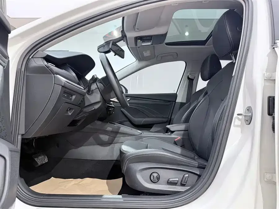 Skoda Octavia Octavia 2021 PRO TSI280 DSG Premium Edition 2022 — миниатюра 4
