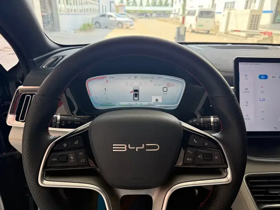 BYD Song PLUS New Energy Song PLUS New Energy 2024 Honor Edition DM-i 150km Flagship PLUS 2024 — миниатюра 4