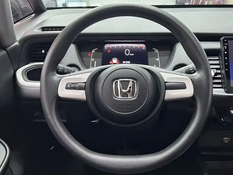 Honda Fit Fit 2022 1.5L CVT Trendy Sunroof Edition 2023 — миниатюра 3