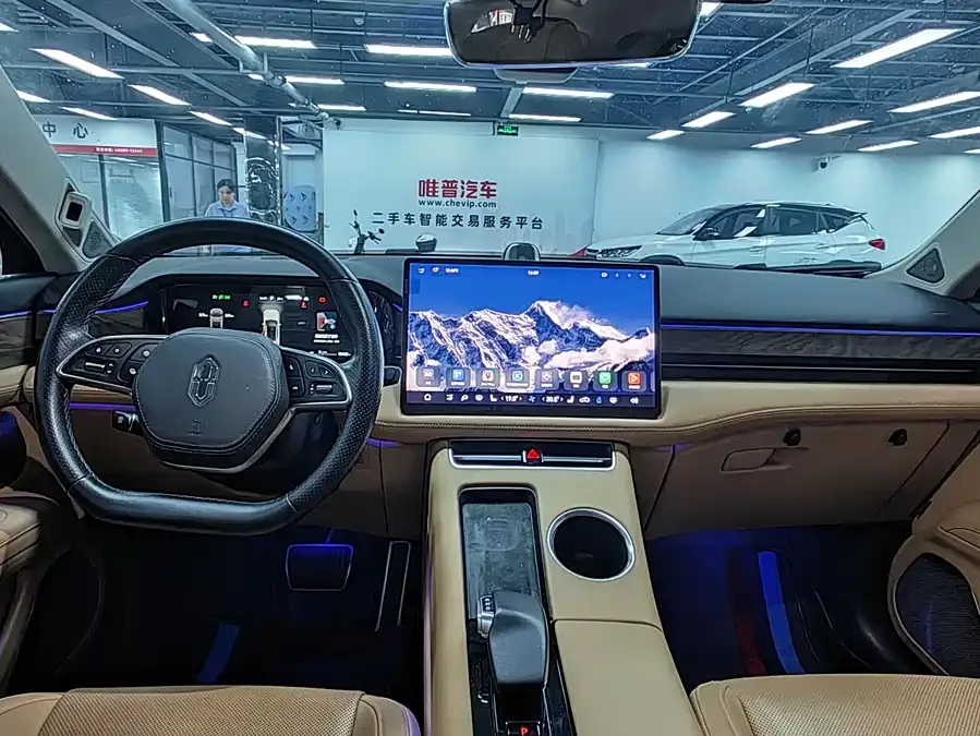 AITO M5 M5 2022 Extended Range 4WD Ultimate Edition 2022 — миниатюра 5