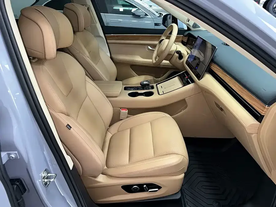 AITO M5 M5 2024 Extended Range Max RS 4WD Advanced Intelligent Driving Edition 2024 — миниатюра 3