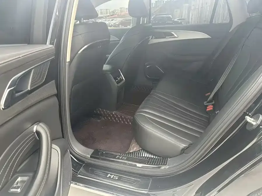 Hongqi H5 Hongqi H5 2023 2.0T Automatic Intelligent Connected Flag Edition 2023 — миниатюра 5