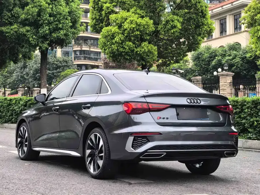 Audi A3 2023 A3L Limousine 35 TFSI Fashion Sports 2023 — миниатюра 4
