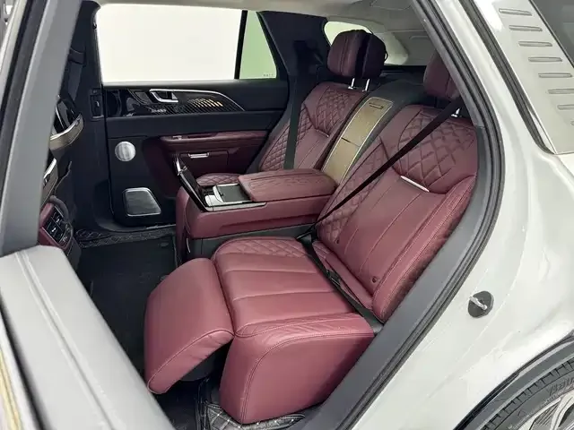 Hongqi E-HS9 2023