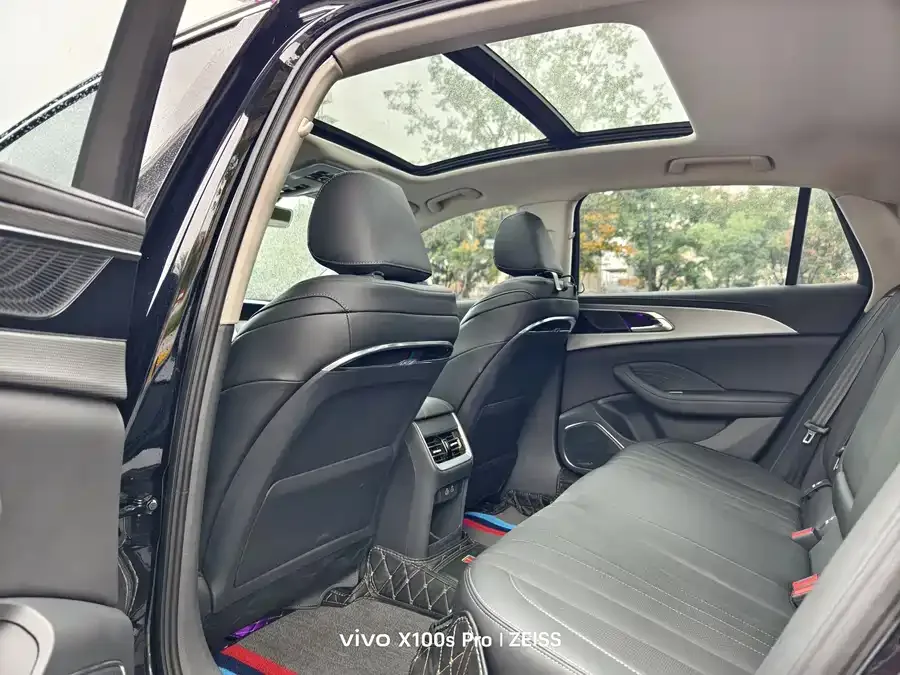 Hongqi H5 Hongqi H5 2024 1.5T DCT Zhilian Qiyun Edition 2024 — миниатюра 2