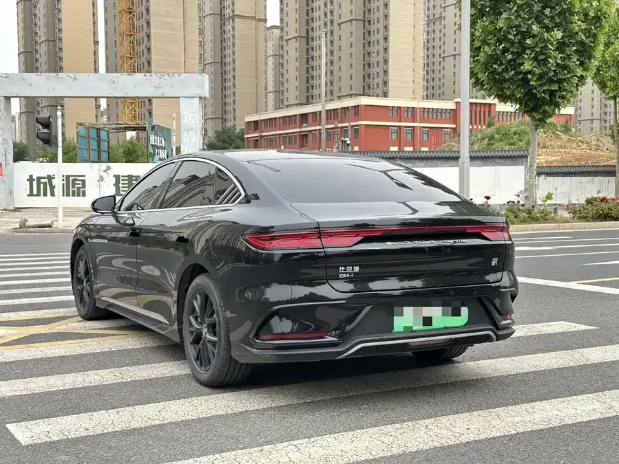BYD Second-hand Han 2025 DM-i 125KM Comfort Edition 2025 — миниатюра 3
