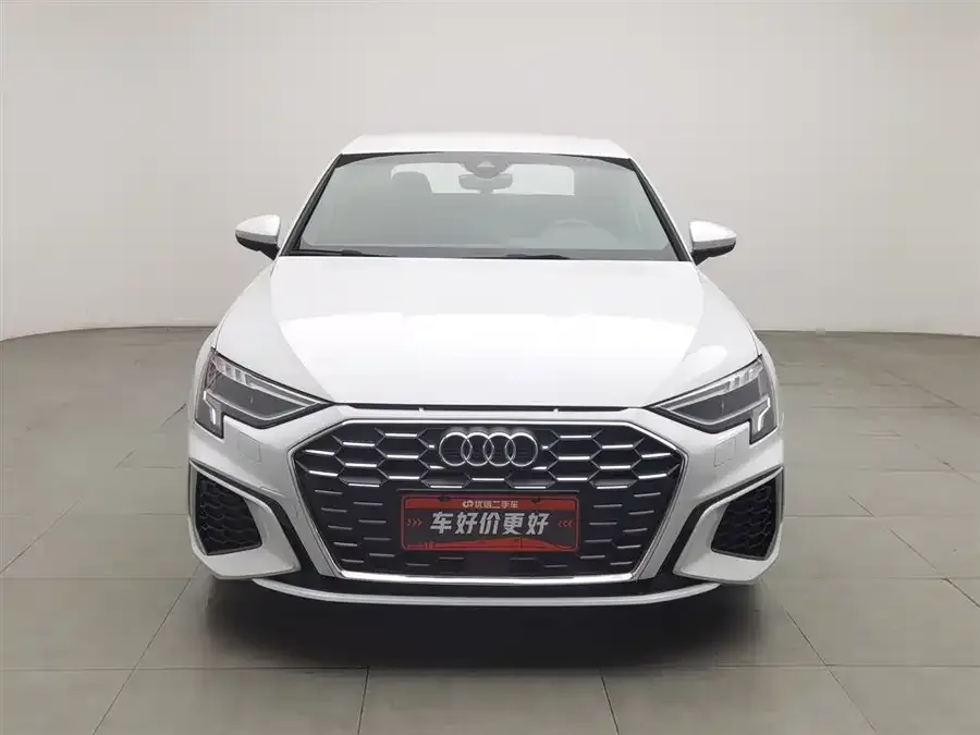 Audi A3 2021 A3L Limousine 35 TFSI aggressive and sporty 2022 — миниатюра 3