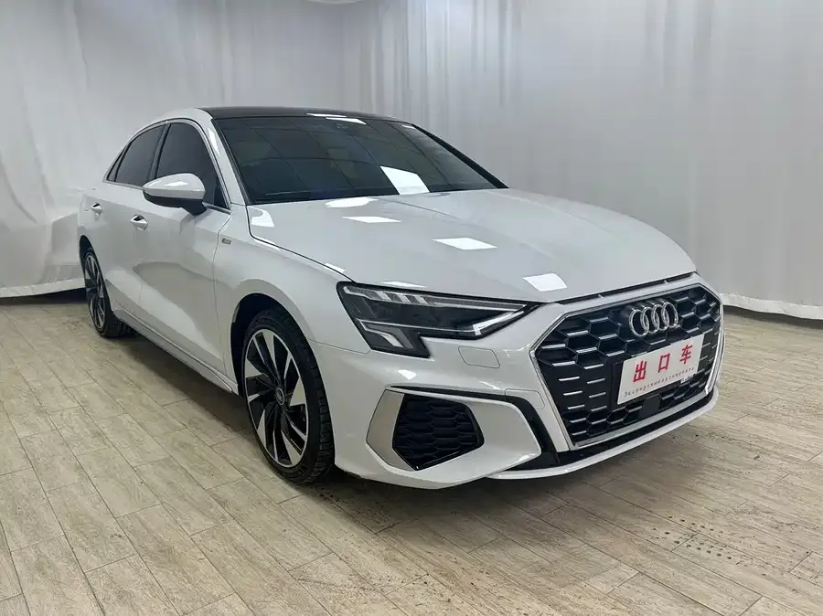 Audi A3 2022 A3L Limousine 35 TFSI Fashion Sports 2022 — миниатюра 3