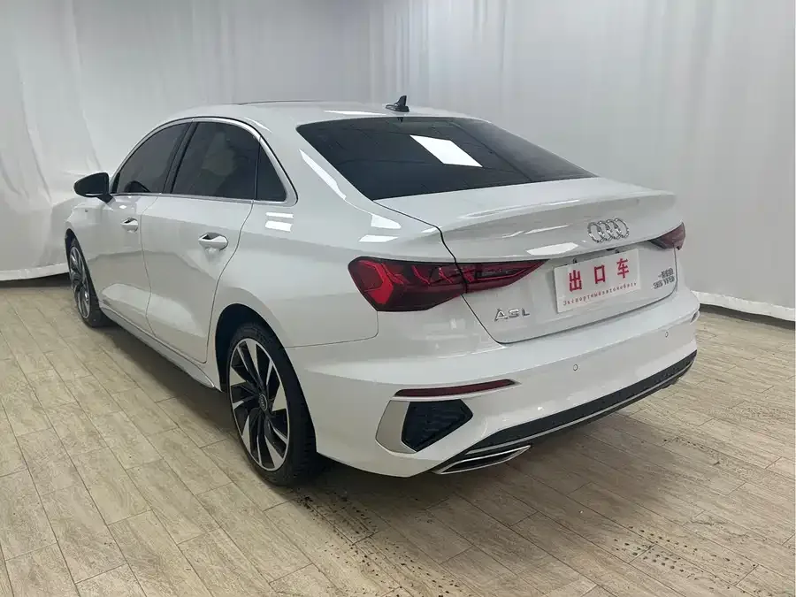Audi A3 2022 A3L Limousine 35 TFSI Fashion Sports 2022 — миниатюра 4