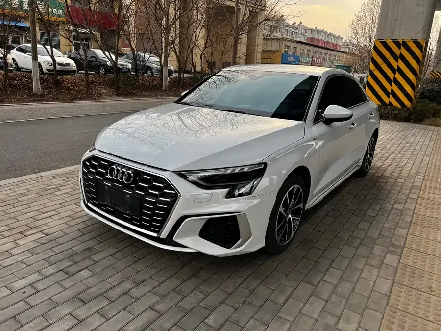 Audi A3 2022 A3L Limousine 35 TFSI aggressive and sporty 2022 — фото 1, купить с доставкой в Москву
