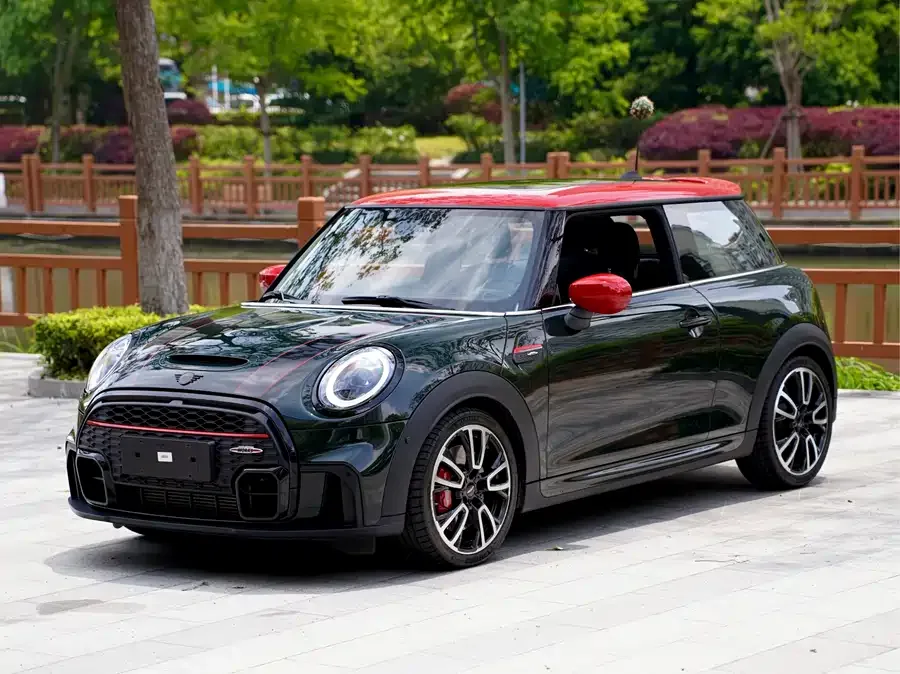 MINI JCW MINI JCW 2023 2.0T JOHN COOPER WORKS ALL-IN 2022 — фото 1, купить с доставкой в Москву