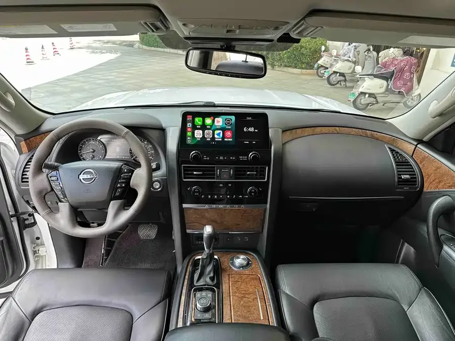 Nissan Patrol Patrol 2023 ARMADA 5.6L Invincible Armada Platinum Edition 2023 — миниатюра 3
