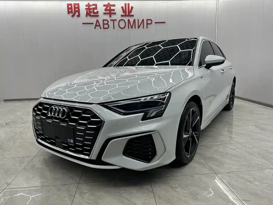 Audi A3 2022 Sportback 35 TFSI stylish and sporty 2022 — фото 1, купить с доставкой в Москву