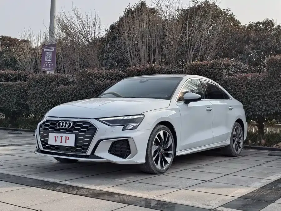 Audi A3 2024 A3L Limousine 35 TFSI Fashion Sports 2024 — фото 1, купить с доставкой в Москву