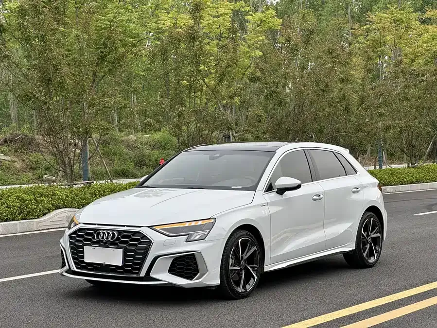 Audi A3 2022 Sportback 35 TFSI stylish and sporty 2022 — фото 1, купить с доставкой в Москву