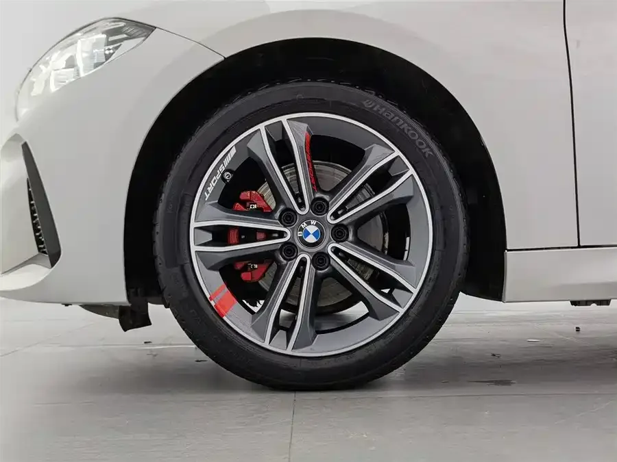 BMW 1 series BMW 1 Series 2022 120i M Sport Edition 2022 — миниатюра 5