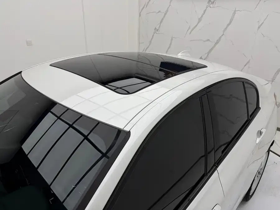 BMW 1 series BMW 1 Series 2023 120i M Sport Night Edition 2023 — миниатюра 4