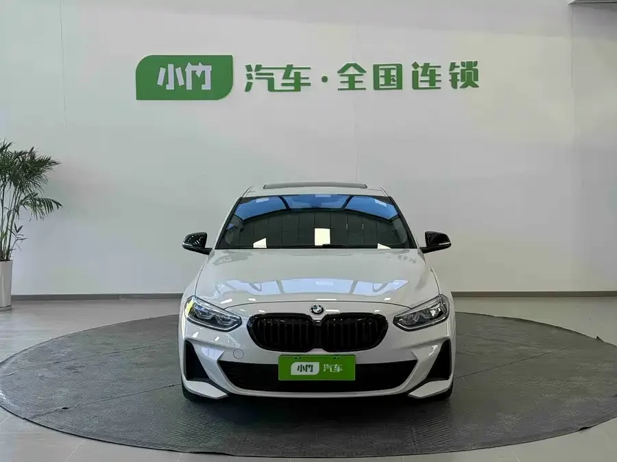 BMW 1 series BMW 1 Series 2022 120i M Sport Night Edition 2022 — миниатюра 3