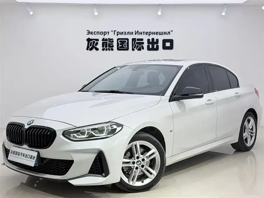 BMW 1 series BMW 1 Series 2022 120i M Sport Night Edition 2022 — фото 1, купить с доставкой в Москву