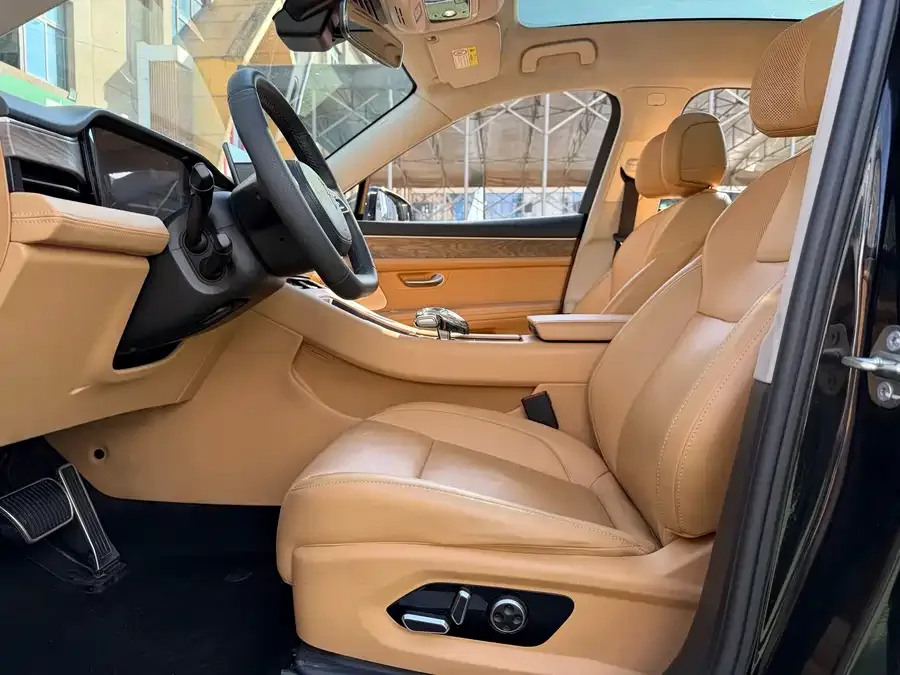 AITO M5 M5 2022 Extended Range 4WD Performance Edition 2022 — миниатюра 2
