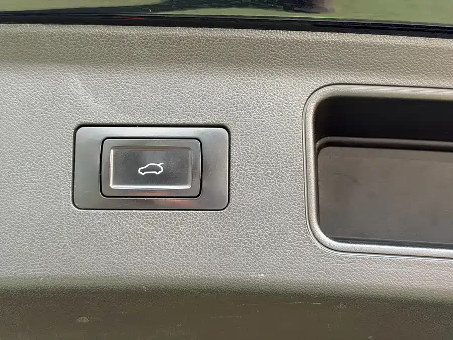 AITO M5 M5 2022 Extended Range 4WD Performance Edition 2022 — миниатюра 5