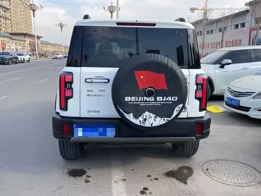 BAIC BJ40 Beijing Off-road BJ40 2024 2.0T New City Hunter Edition Knight Type 2024 — миниатюра 4