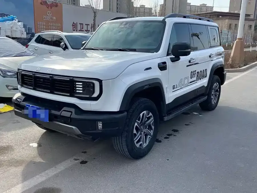 BAIC BJ40 Beijing Off-road BJ40 2024 2.0T New City Hunter Edition Knight Type 2024 — фото 1, купить с доставкой в Москву