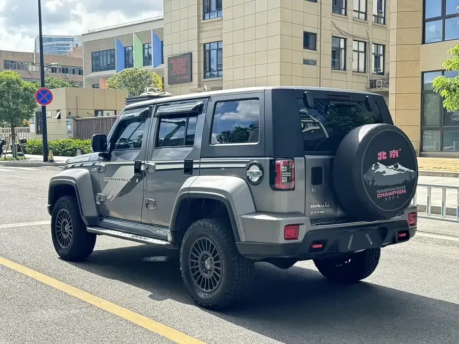 BAIC BJ40 Beijing Off-road BJ40 2023 2.0T Automatic 4WD Touring Tower Champion Edition 2023 — миниатюра 5