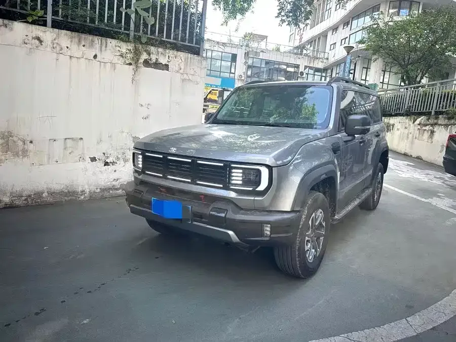 BAIC BJ40 Beijing BJ40 2026 2.0T Gasoline Premium Edition 2025 — фото 1, купить с доставкой в Москву