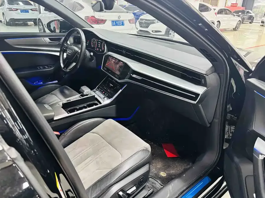 Audi A6L 2024 45 TFSI Premium Edition 2024 — миниатюра 3