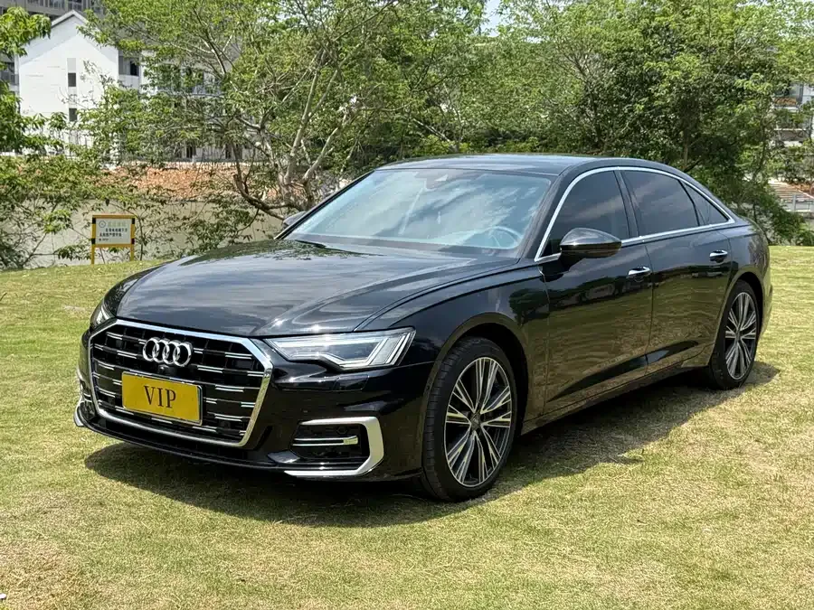 Audi A6L 2022