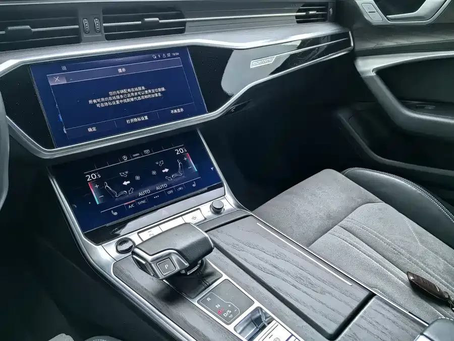 Audi A6L 2023 facelift 45 TFSI quattro Selected Dynamic Edition 2023 — миниатюра 3