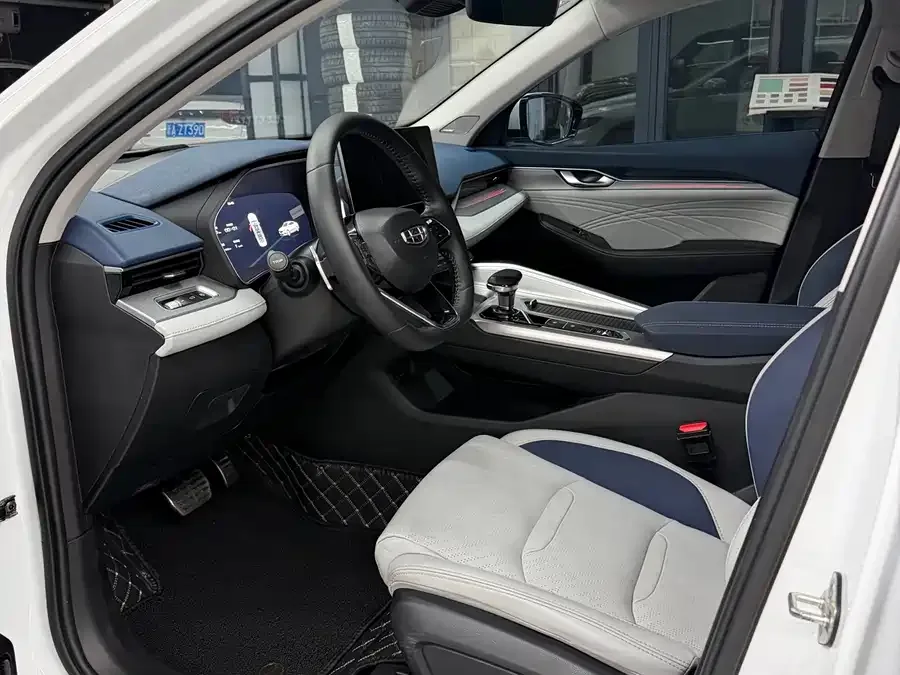 Geely Xingrui Xingrui 2021 2.0TD Premium Edition 2022 — миниатюра 4