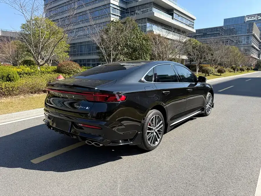 Geely Xingrui Xingrui 2023 2.0TD only available in green version 2023 — миниатюра 2