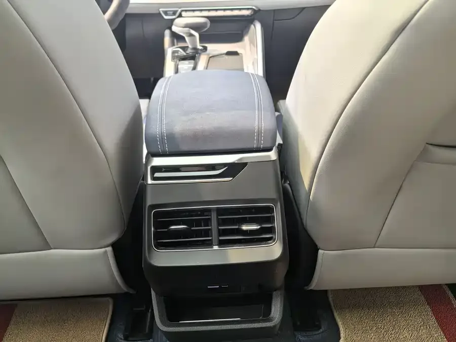 Geely Xingrui Xingrui 2023 2.0TD Premium Edition 2022 — миниатюра 5