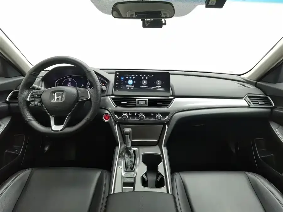 Honda Accord Accord 2022 260TURBO Deluxe Edition 2022 — миниатюра 2