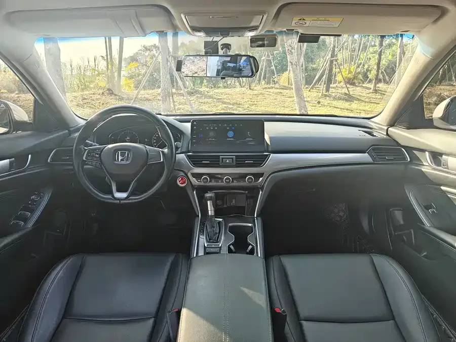 Honda Accord Accord 2022 260TURBO Deluxe Edition 2022 — миниатюра 5