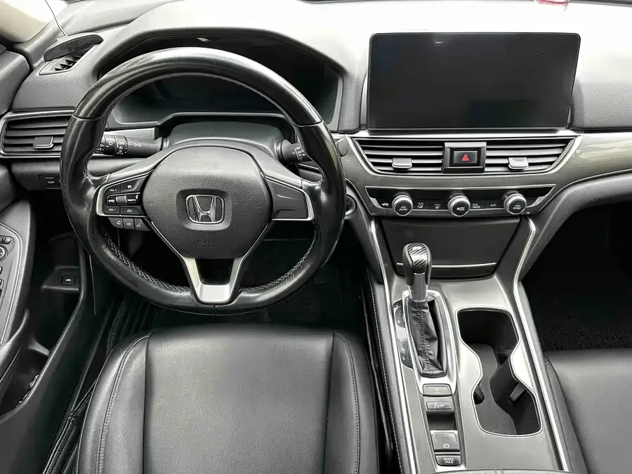 Honda Accord Accord 2022 260TURBO Deluxe Edition 2022 — миниатюра 3