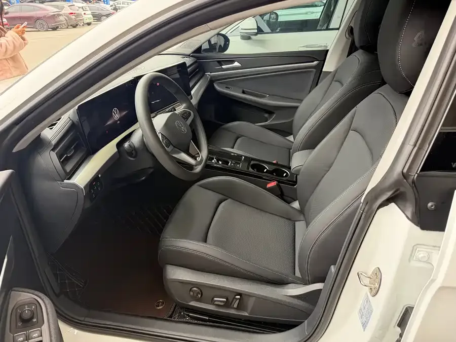 Volkswagen Lamando Lingdu 2024 Lingdu L 200TSI DSG Hot Edition 2024 — миниатюра 4