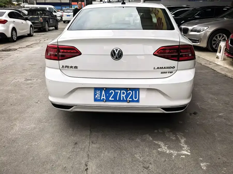 Volkswagen Lamando Lingdu 2021 280TSI DSG Comfort Edition 2022 — миниатюра 2