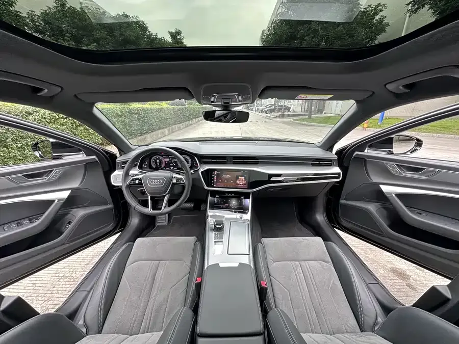 Audi A6L 2024 40 TFSI luxury and dynamic model 2024 — миниатюра 2