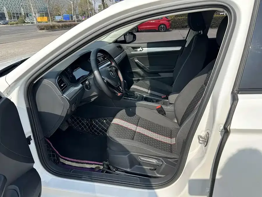 Volkswagen Lamando Lingdu 2021 230TSI DSG Fashion Edition 2022 — миниатюра 3