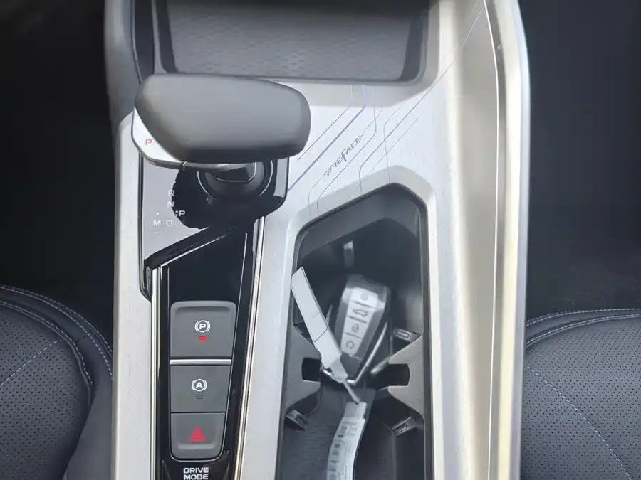 Geely Xingrui Xingrui 2025 Dongfangyao 1.5TD Kunlun Edition 2025 — миниатюра 3