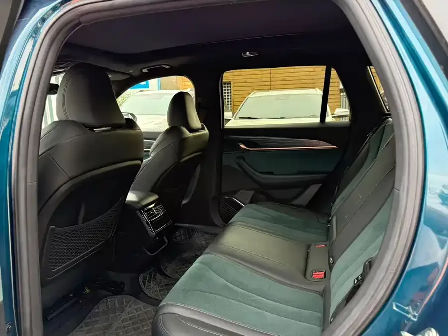 Geely Monjaro Xingyue L 2023 2.0TD High Power Automatic 2WD Flagship Model 2024 — миниатюра 5