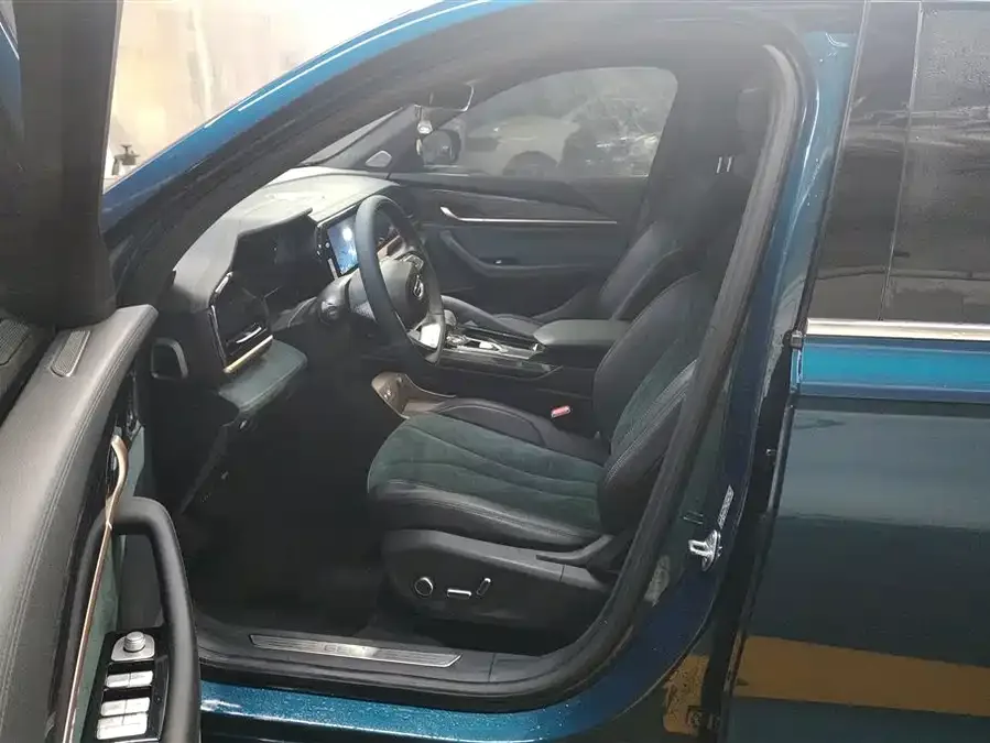 Geely Monjaro Xingyue L 2021 2.0TD DCT EVO 2WD flagship model 2022 — миниатюра 3